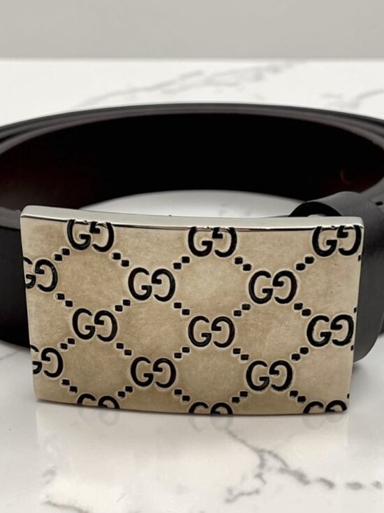 Gucci Black Leather Belt with Silver G-Pattern Buckle